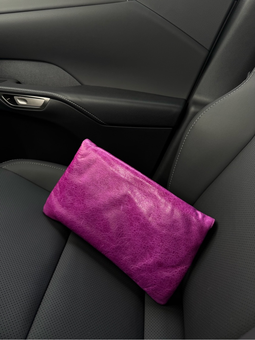 Vintage Balenciaga Giant 21 Envelope Clutch Cyclamen|Magenta Lambskin Authentic - Picture 3 of 14
